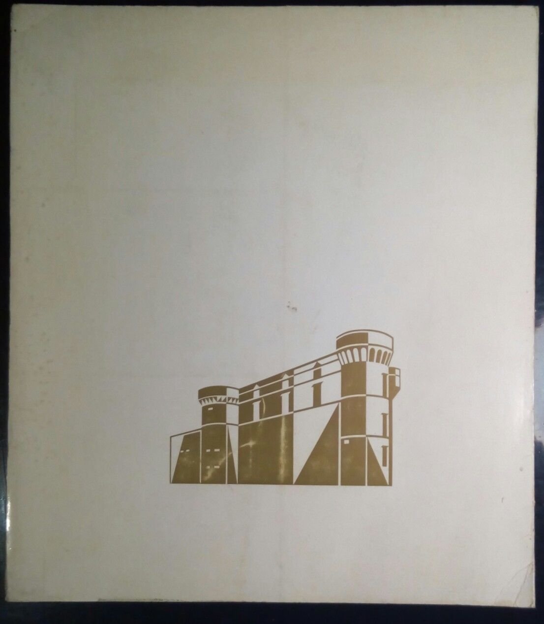 le musee didactique Vasarely au chateau de Gordes 1971