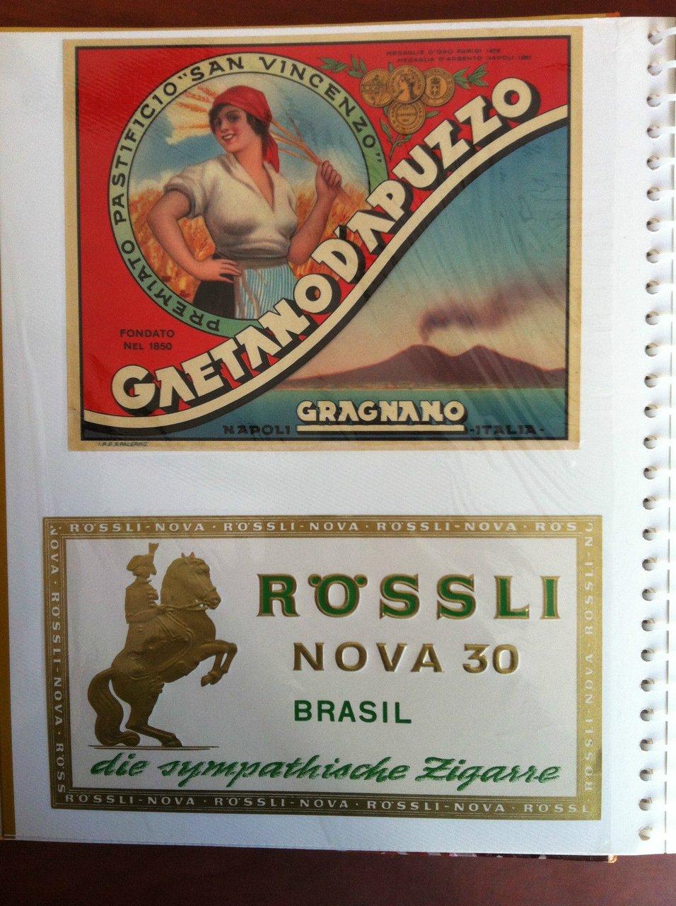 Lotto di 2 etichette originali d'epoca - E19593