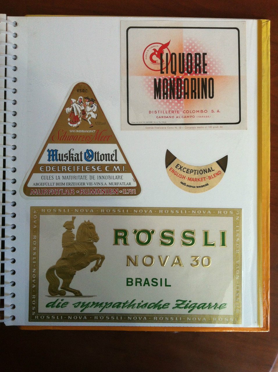 Lotto di 4 etichette originali d'epoca - E19622