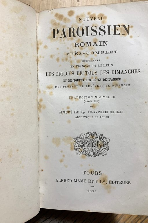 Nouveau paroissien romain très complet contenant en français et en …