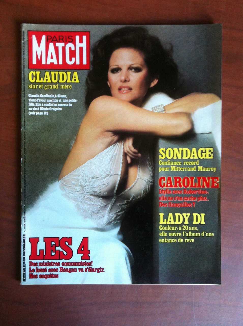 Paris Match n^ 1676 Juillet 1981 Cover Claudia Cardinale - …
