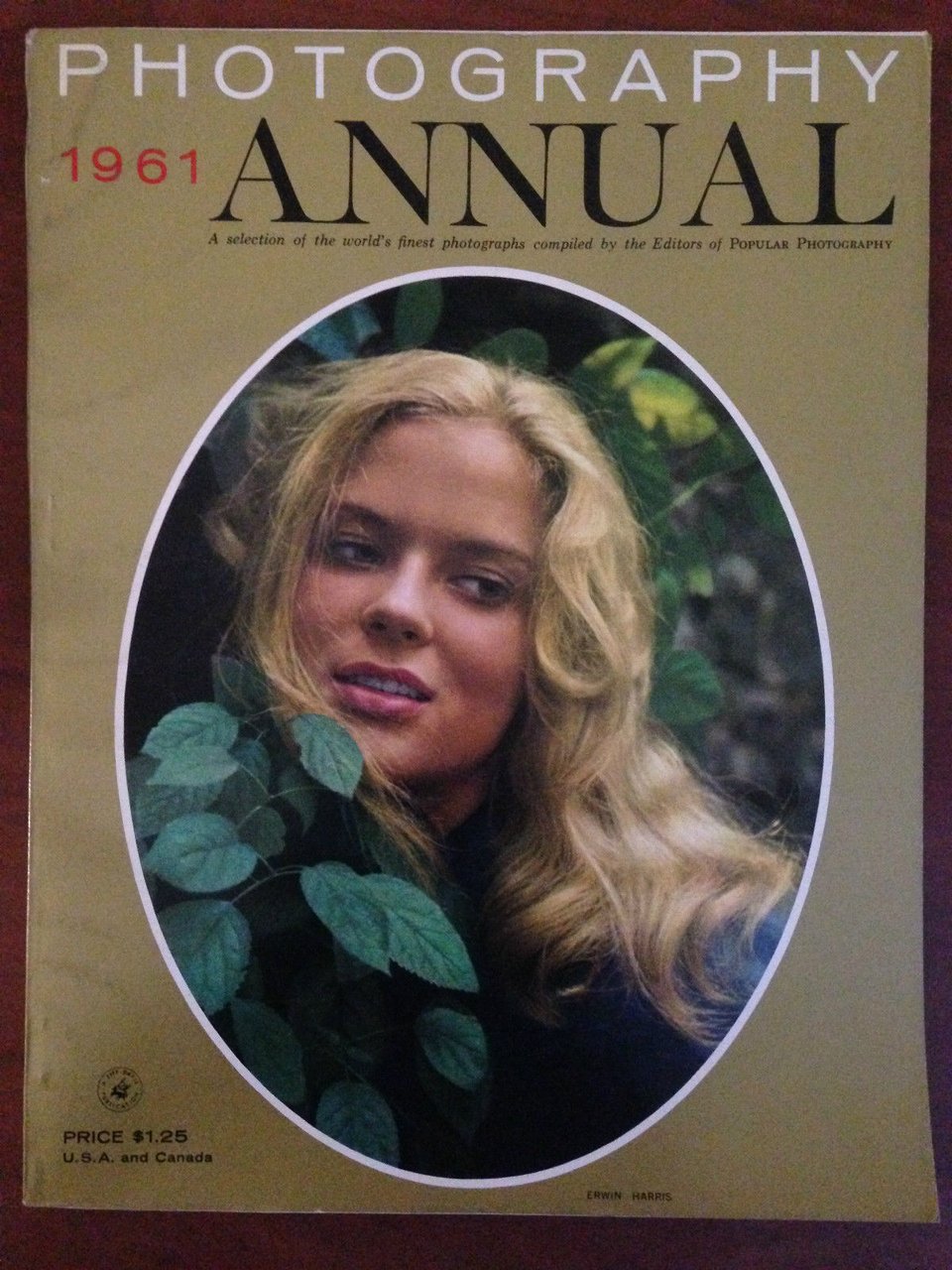 Photography Annual 1961 Cover: Erwin Harris - E20029