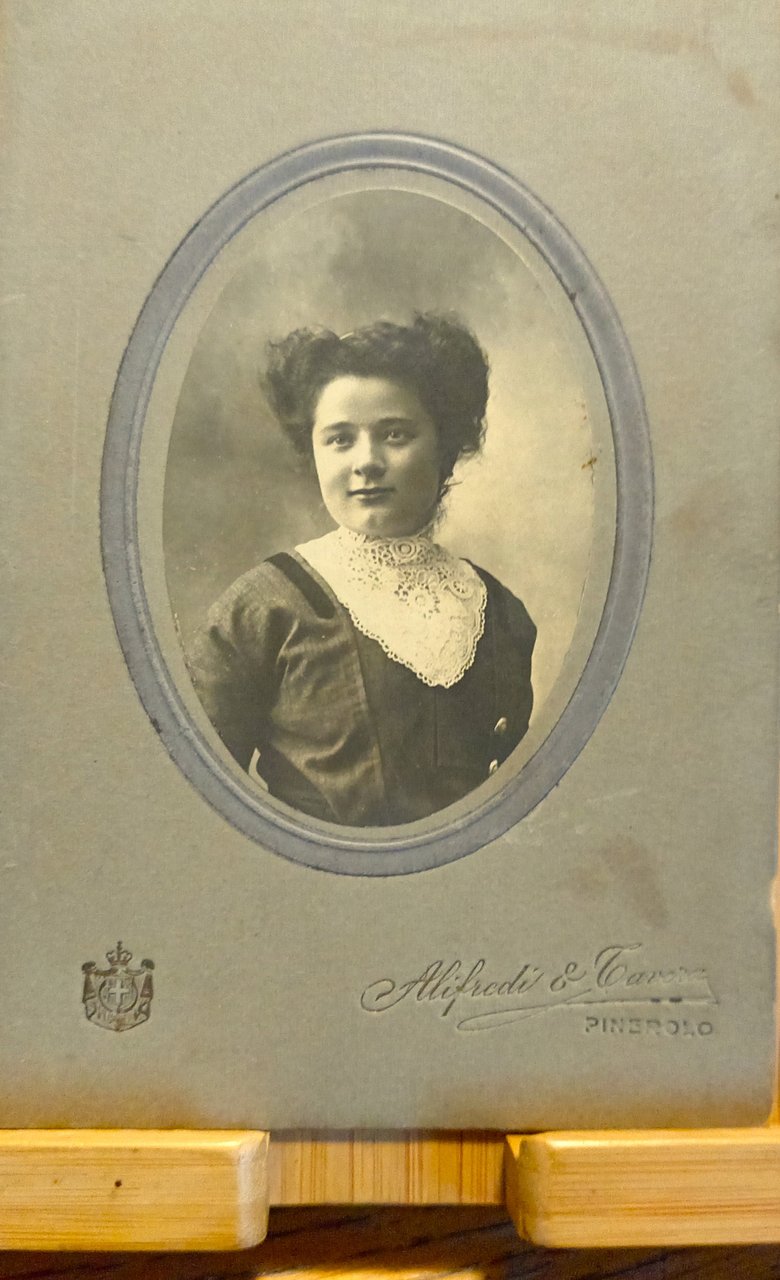 Ritratto di ragazza Alifredi &amp; Tavera fotografi Pinerolo