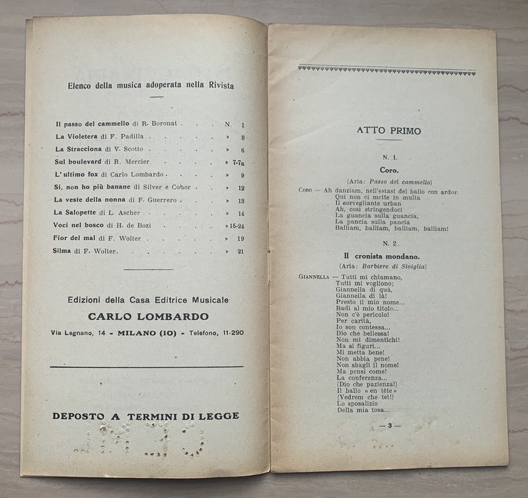 Straccinaria. Rivista in 3 atti