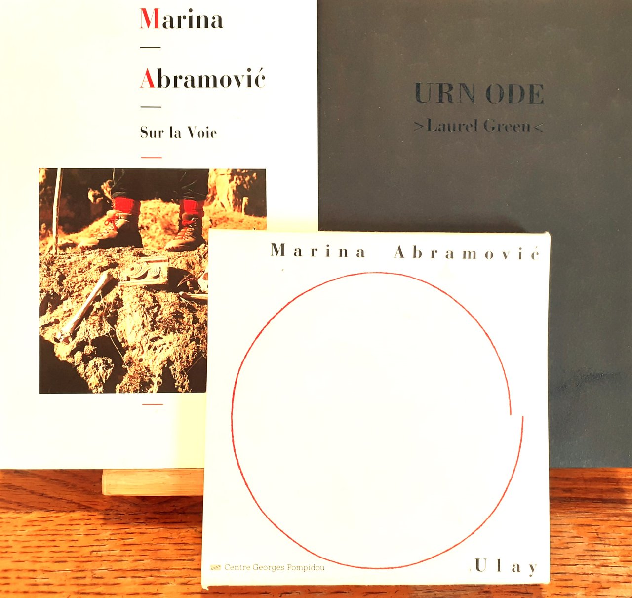 Sur la Voie + Urn Ode > Laurel Green Vert …