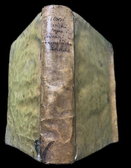 Discorsi politici di Paolo Paruta Nobile Venetiano Cavaliere,e Procurator di …