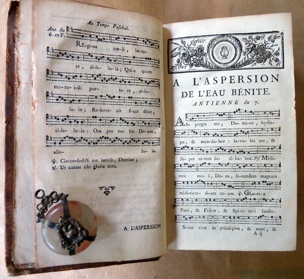 Graduel de paris, Noté pour les Dimanches et les Fêtes; …