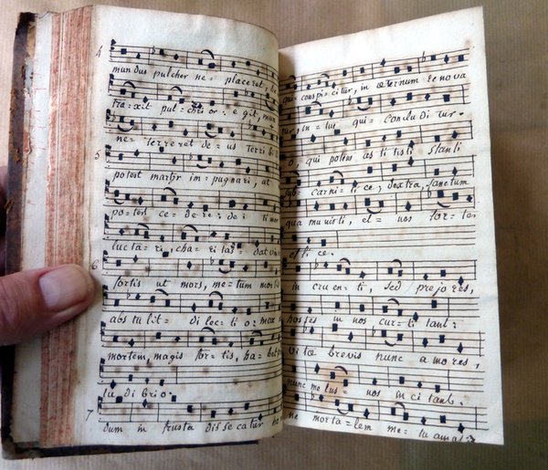 Graduel de paris, Noté pour les Dimanches et les Fêtes; …