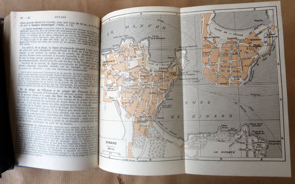 Les Guides Bleus. Bretagne.