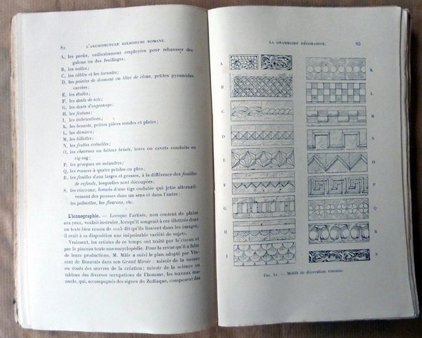 Précis d'Archéologie du Moyen Age. Deuxième édition.