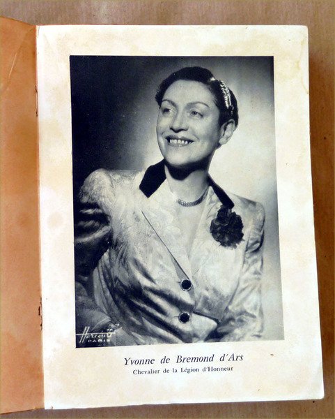 C'Est Arrivé en Plein Paris. Passionnante Aventure d'Antiquaire.