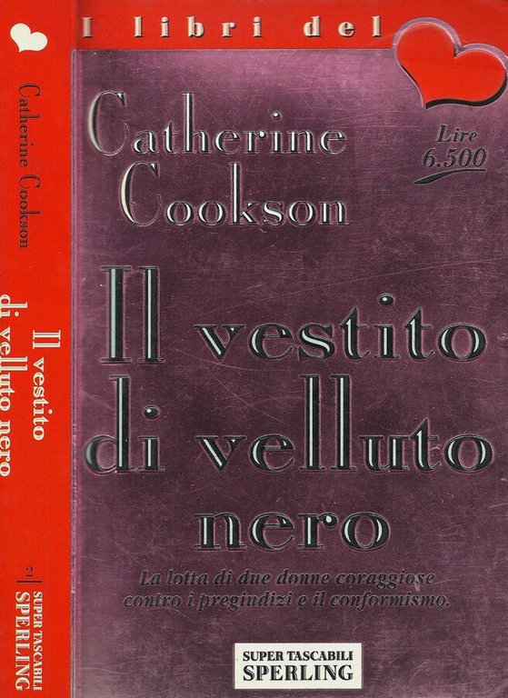 Il vestito di velluto nero