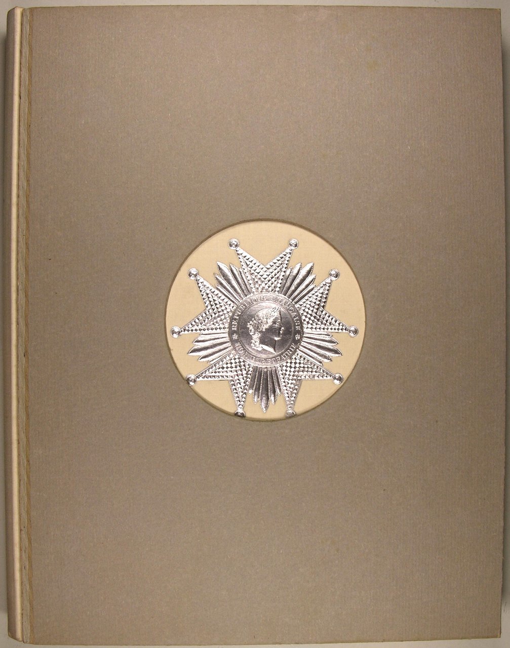 Décorations officielles françaises.