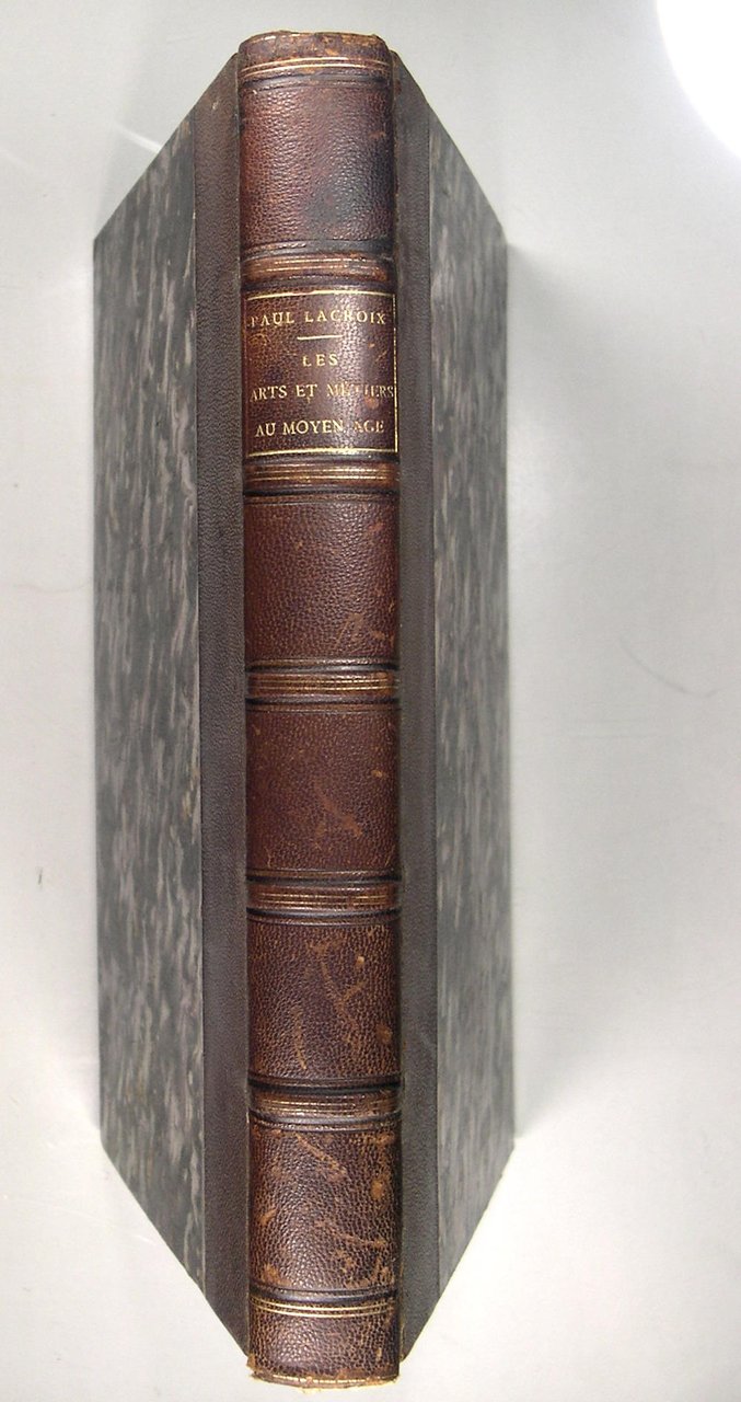 LES ARTS ET METIERS AU MOYEN-AGE.