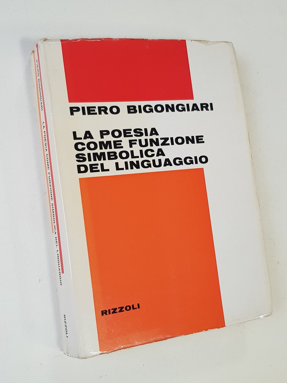 La poesia come funzione simbolica del linguaggio.