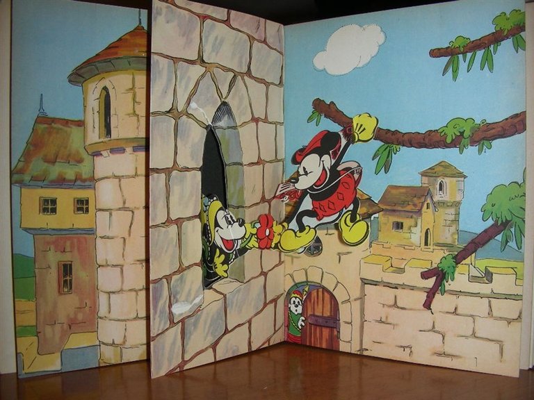 MICKEY ET LE PRINCE MALALAPATTE. Text de Magdaleine du Genestoux. …