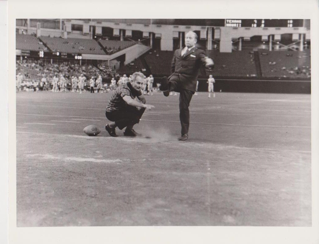 Houston, Texas, Calcio di inizio di una partita di football …