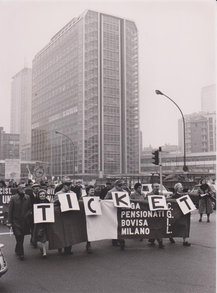 Pensionati in lotta a Milano