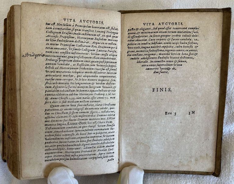 B. ERASMI ROTERODAMI FAMILIARIUM COLLOQUIORUM OPUS UT POSTREMUM A FROBENIO