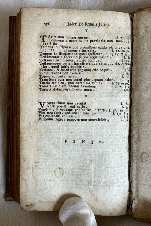 IMPERATORIS JUSTINIANI INSTITUTIONUM LIBRI QUATUOR ADJECTI SUNT EX DIGESTIS TITULI …