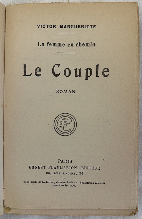 LA FEMME EN CHEMIN LE COUPLE