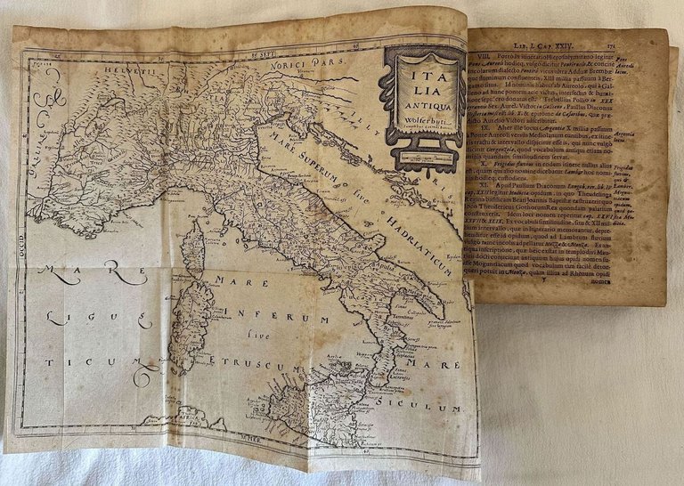 PHILIPPI CLUVERII ITALIA ANTIQUA AUCTORIS METHODO VERBIS ET TABULIS GEOGRAPHICIS …