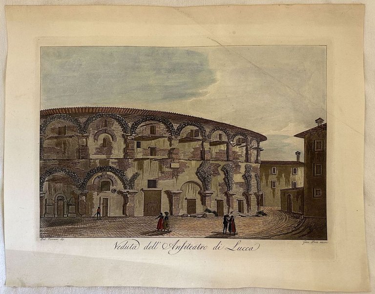 VEDUTA DELL'ANFITEATRO DI LUCCA