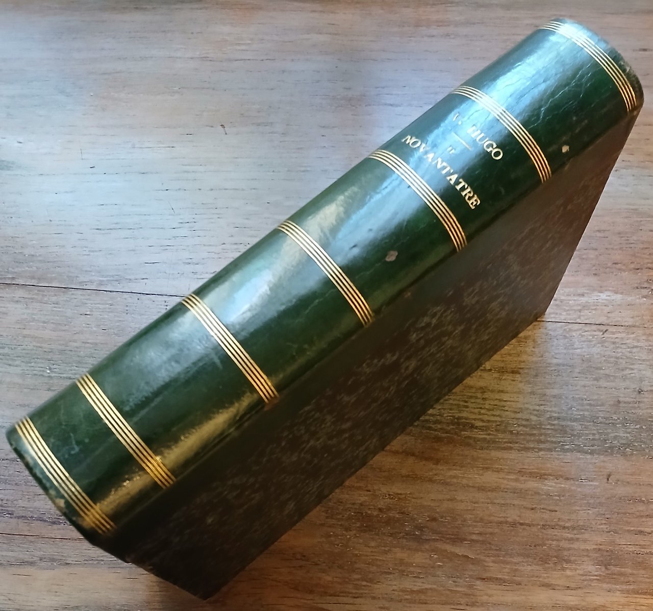 "Il Novantatré, di Vittor Hugo. Versione letterale di C. Pizzigoni."