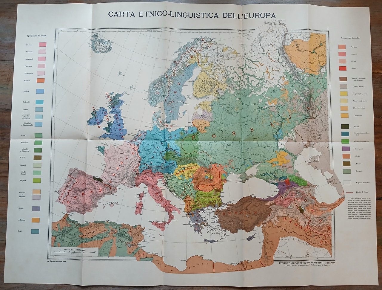 L'Europa etnico-linguistica. Atlante descrittivo in tre Carte speciali colorite con …