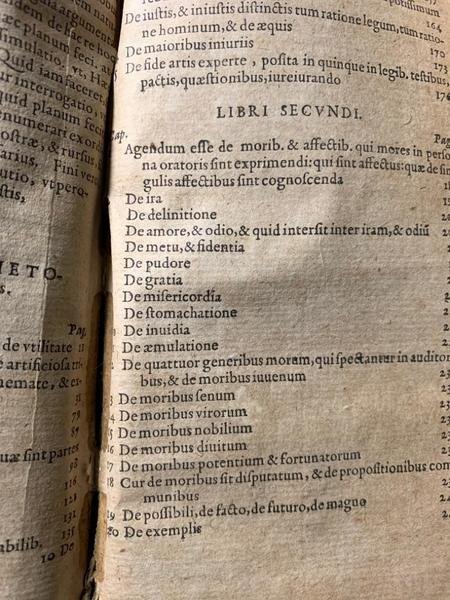 Aristotelis artis rhetoricae libri tres; ab Antonio Riccobono Latine conversi.; …