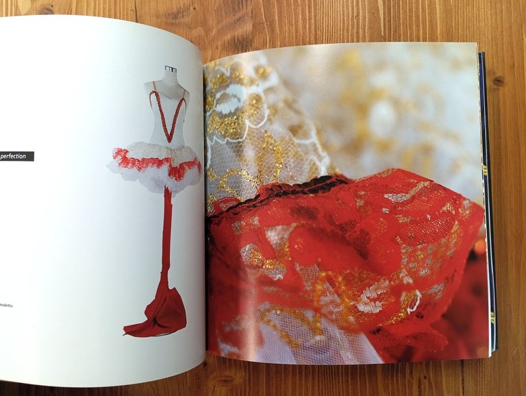 agatamenteagata. Mostra di abiti/costumi dedicati alla Santa patrona di Catania