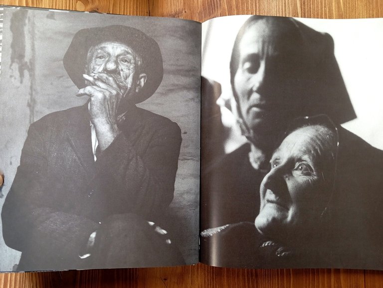 Ako sa kruti svet / How the world turns round