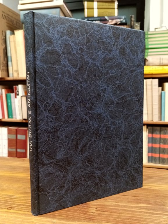 Atti del Convegno Internazionale 'Tra storia e antiquitas'. Percorsi dell'annalistica romana - Perugia, Università degli studi, 27-28 ottobre 1995 [Eutopia, 1996 - V,1-2]