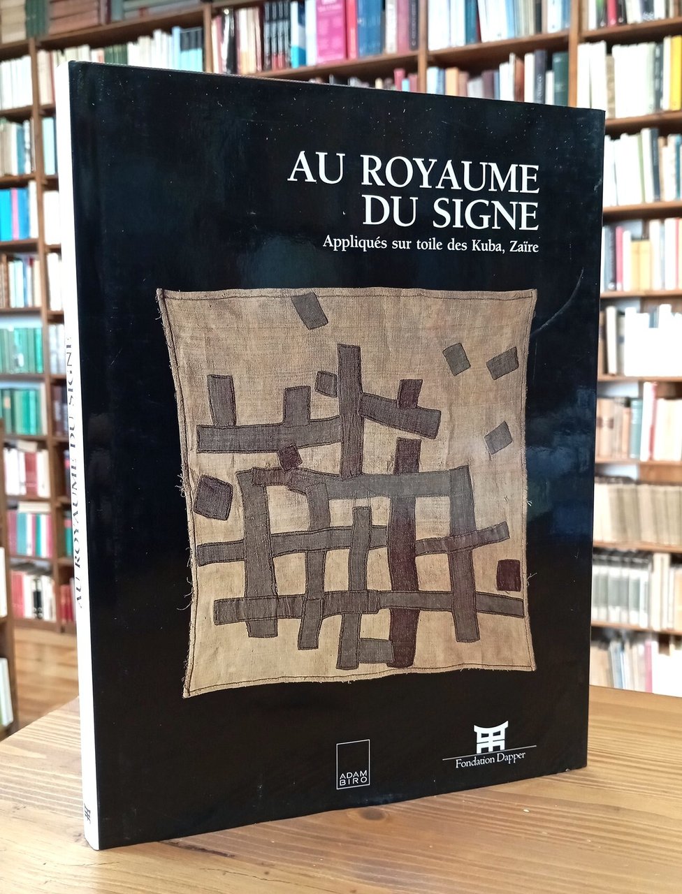 Au royaume du signe. Appliqués sur toile des Kuba, Zaïre. | Immagine principale