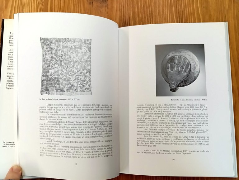 Au royaume du signe. Appliqués sur toile des Kuba, Zaïre. | Immagine Gallery 2