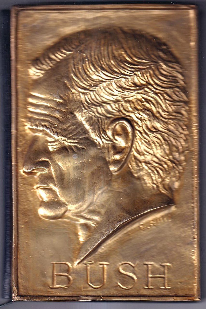 Family and New Society in the Program of George Bush