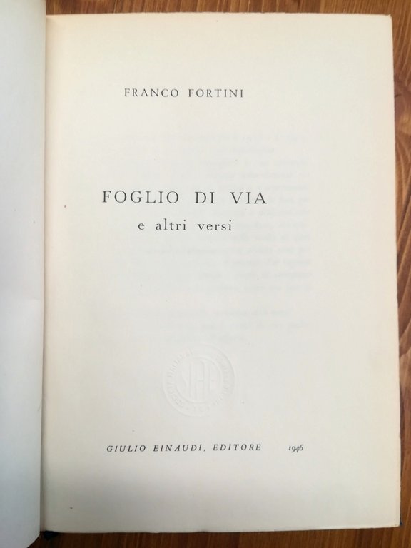 Foglio di via e altri versi | Immagine Gallery 3