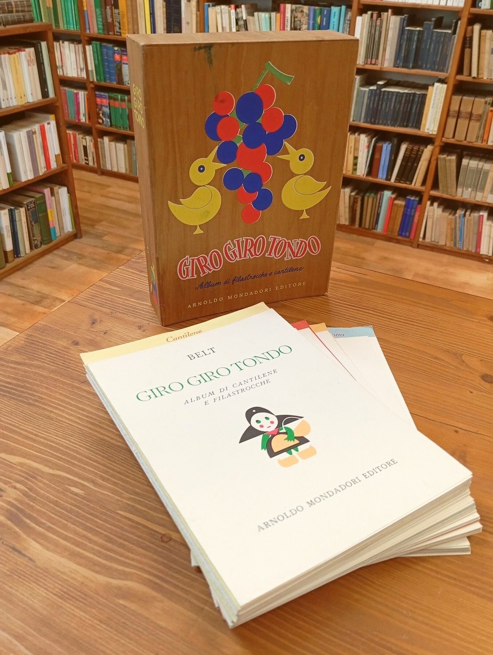 Giro Giro Tondo. Album di filastrocche e cantilene