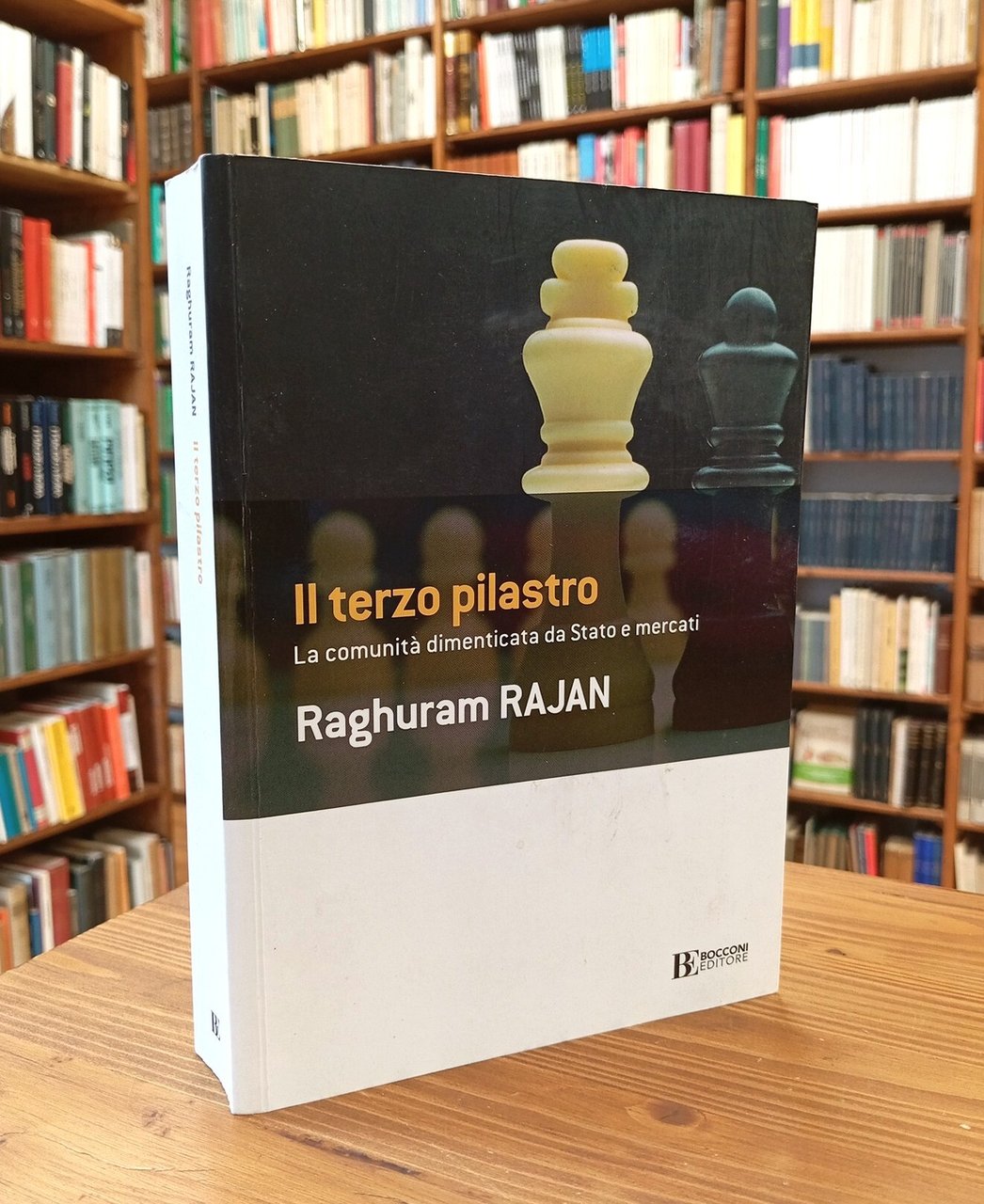 Il terzo pilastro. La comunità dimenticata da Stato e mercati