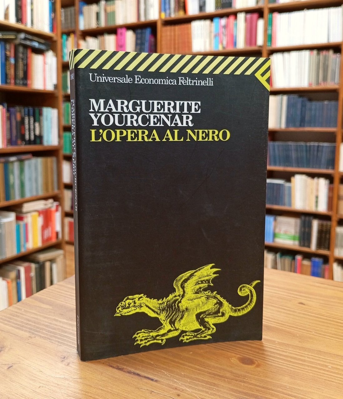 L'opera al nero | Immagine principale