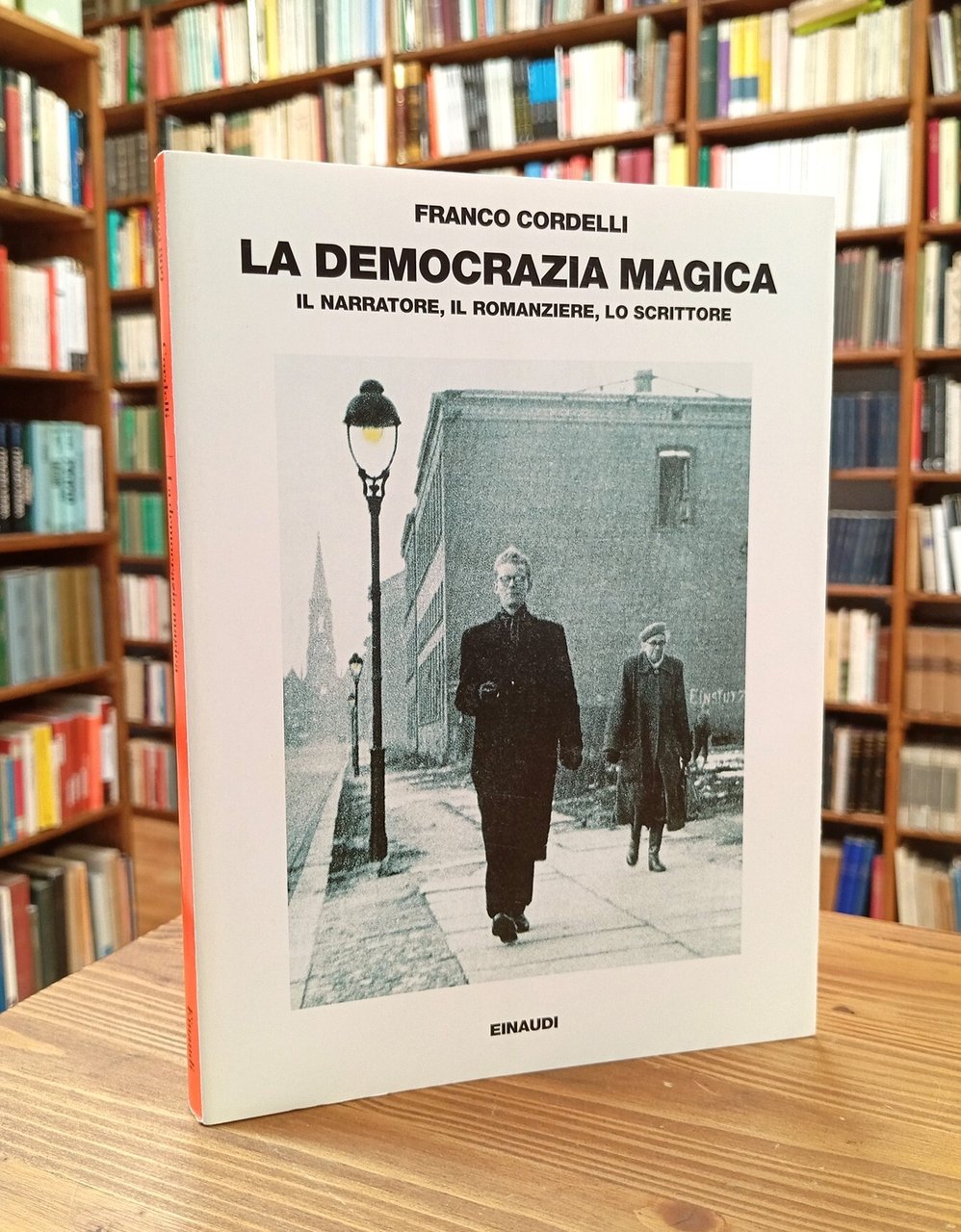 La democrazia magica. Il narratore, il romanziere, lo scrittore | Immagine principale