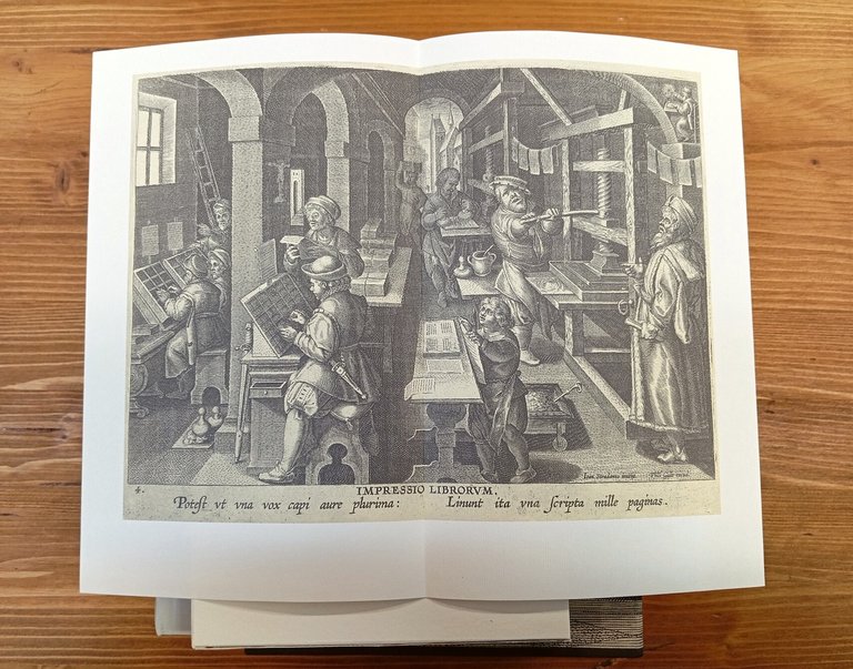 La piazza universale di tutte le professioni del mondo