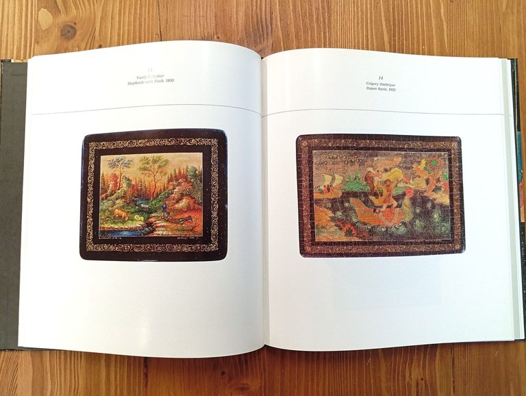 Lacquer miniatures from Mstiora