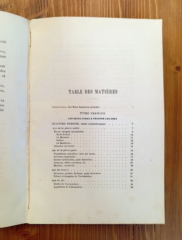 Les cimetières et la crémation : étude historique et critique