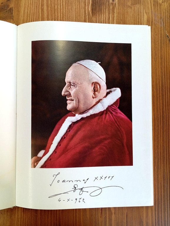 S. S. Giovanni XXIII pellegrino alla tomba di S. Francesco. …