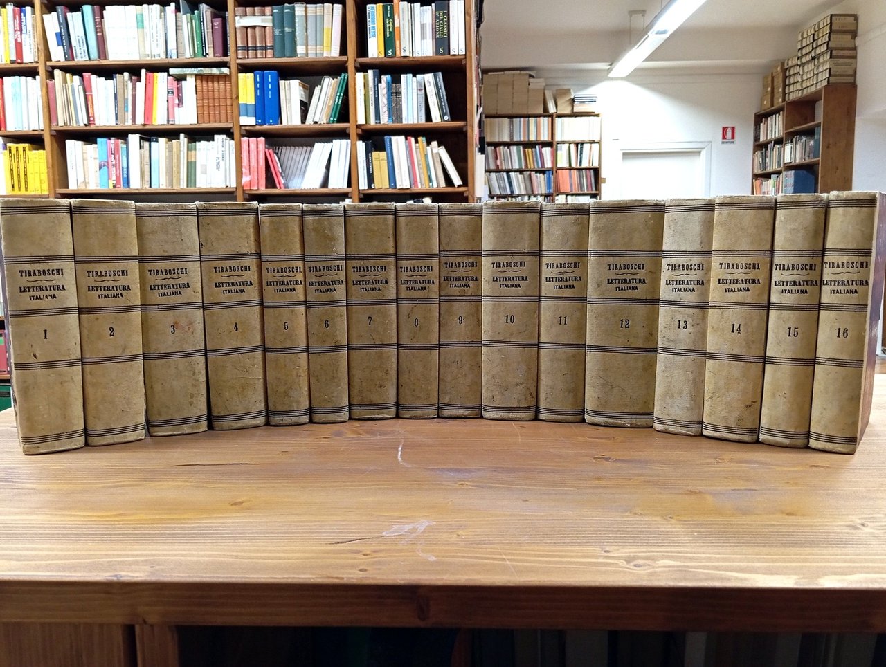 Storia della Letteratura Italiana - 16 Volumi | Immagine principale