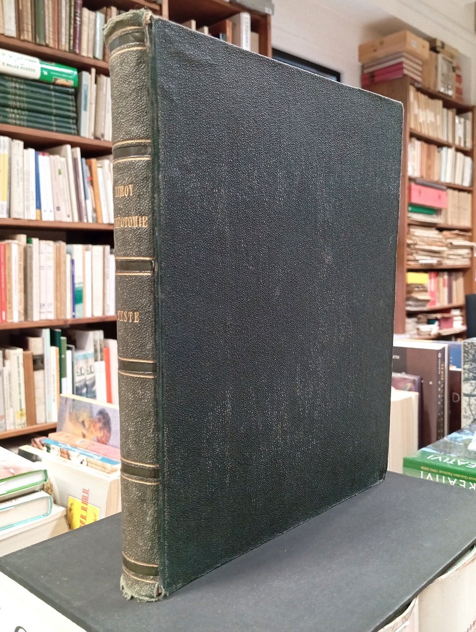 Traité de stéréotomie - comprenant les applications de la géométrie …