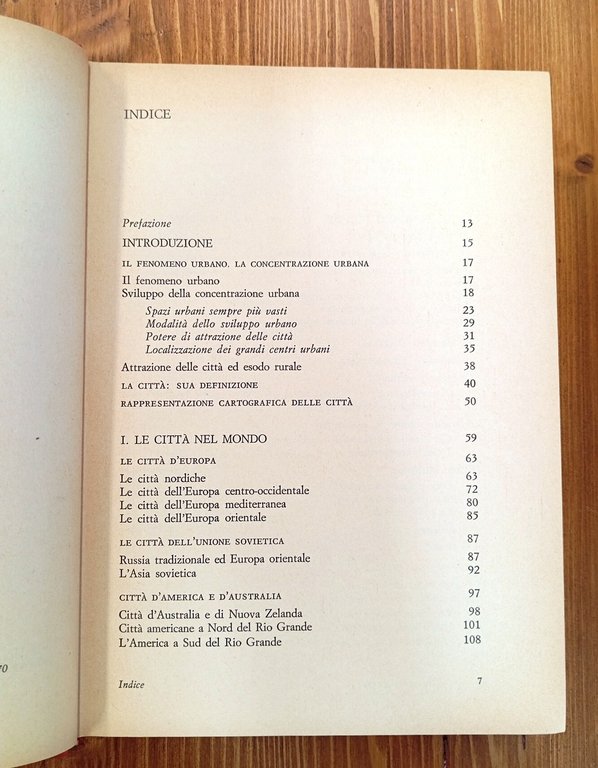 Trattato di geografia urbana | Immagine Gallery 2