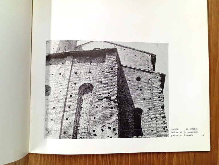 Urbino crolla. Testi, documenti, interventi sul problema del centro storico … | Immagine Gallery 4