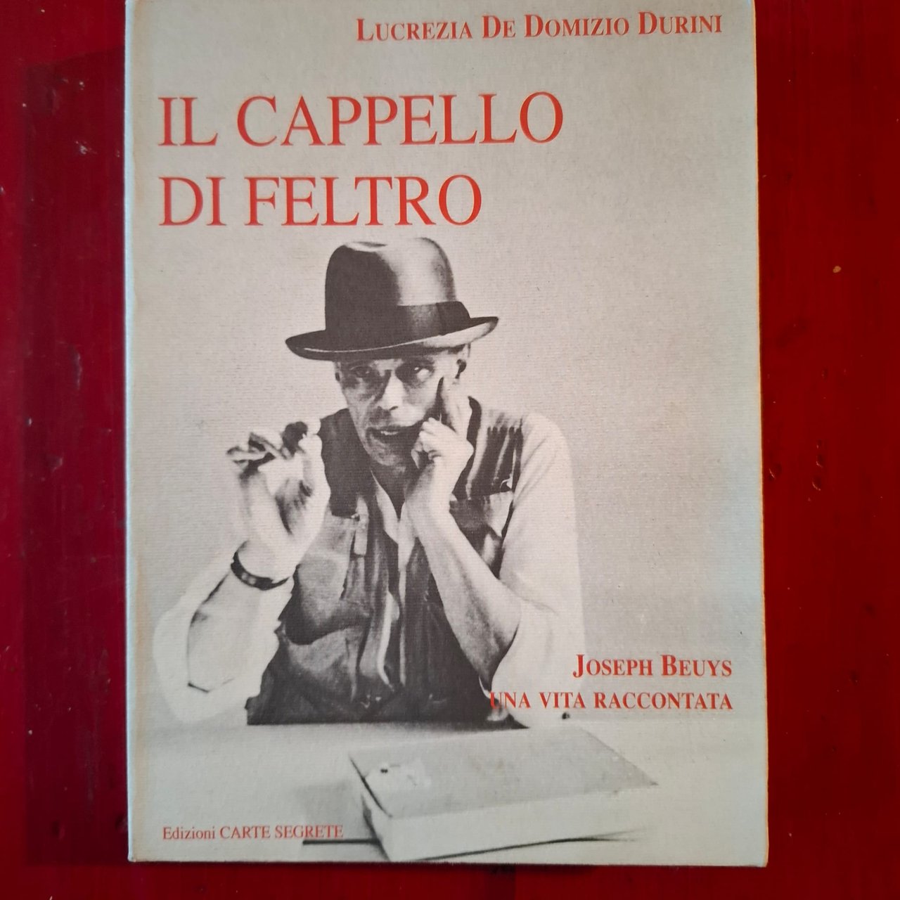 Il cappello di feltro | Immagine principale